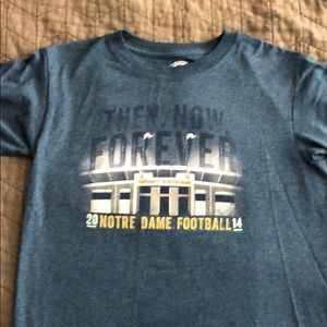 Notre dame boys tshirt medium